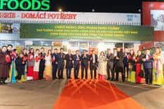 Thủ tướng và phu nhân cùng Đoàn Đại biểu cấp cao Việt Nam đã đến thăm Tập đoàn Tamda