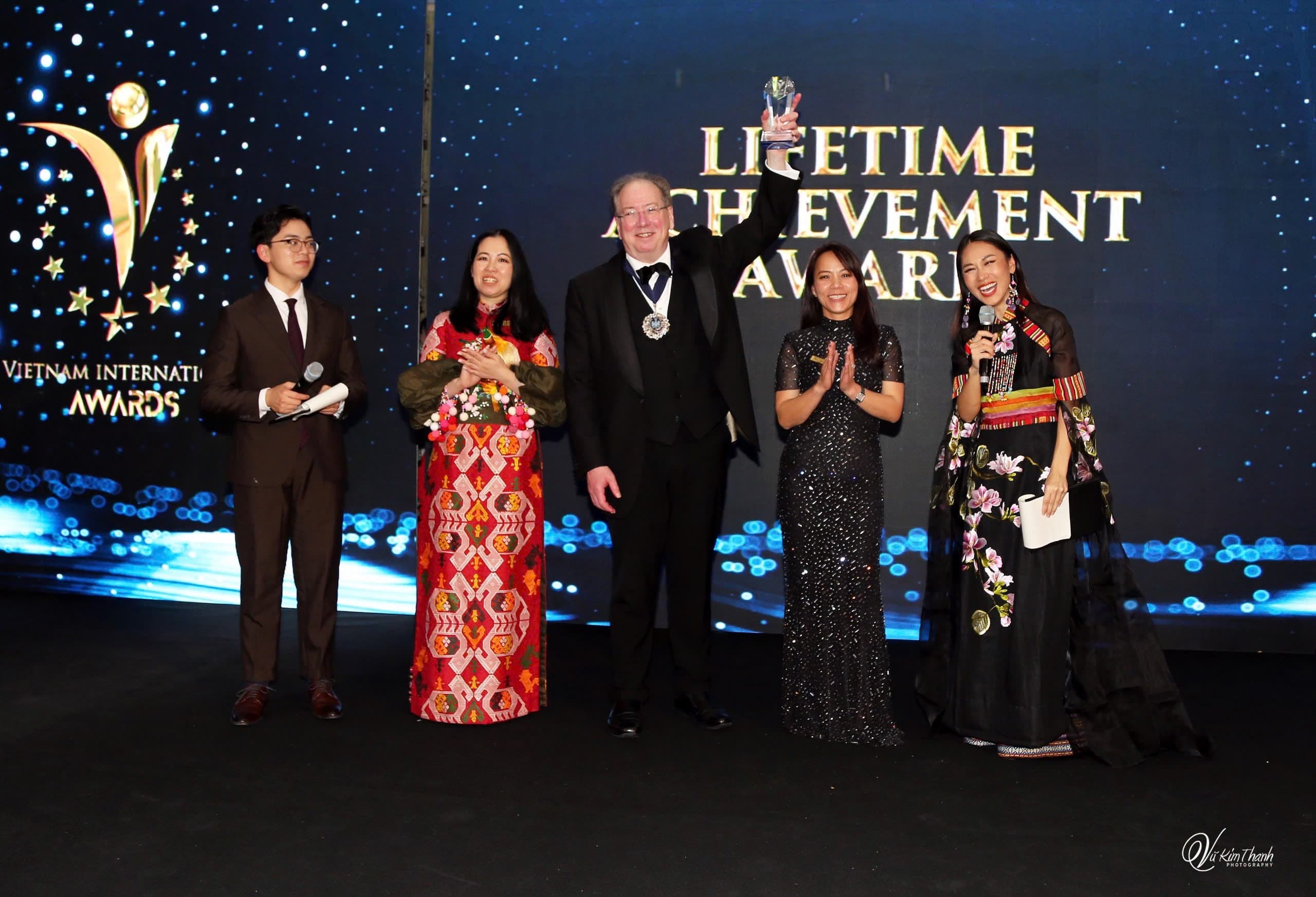 Vietnam International Awards 2026 mở cổng đề cử toàn cầu